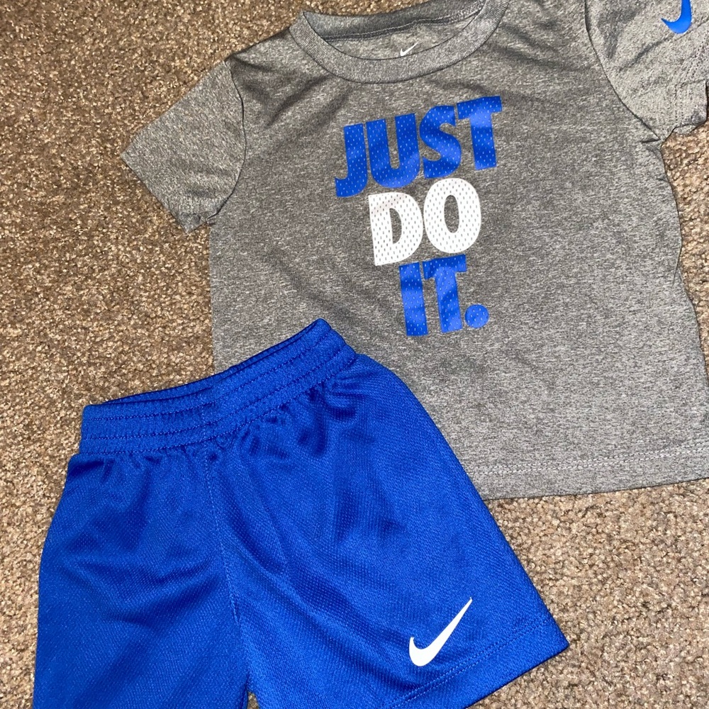 Nike shorts set